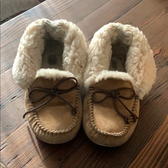 makalu mock out moccasins